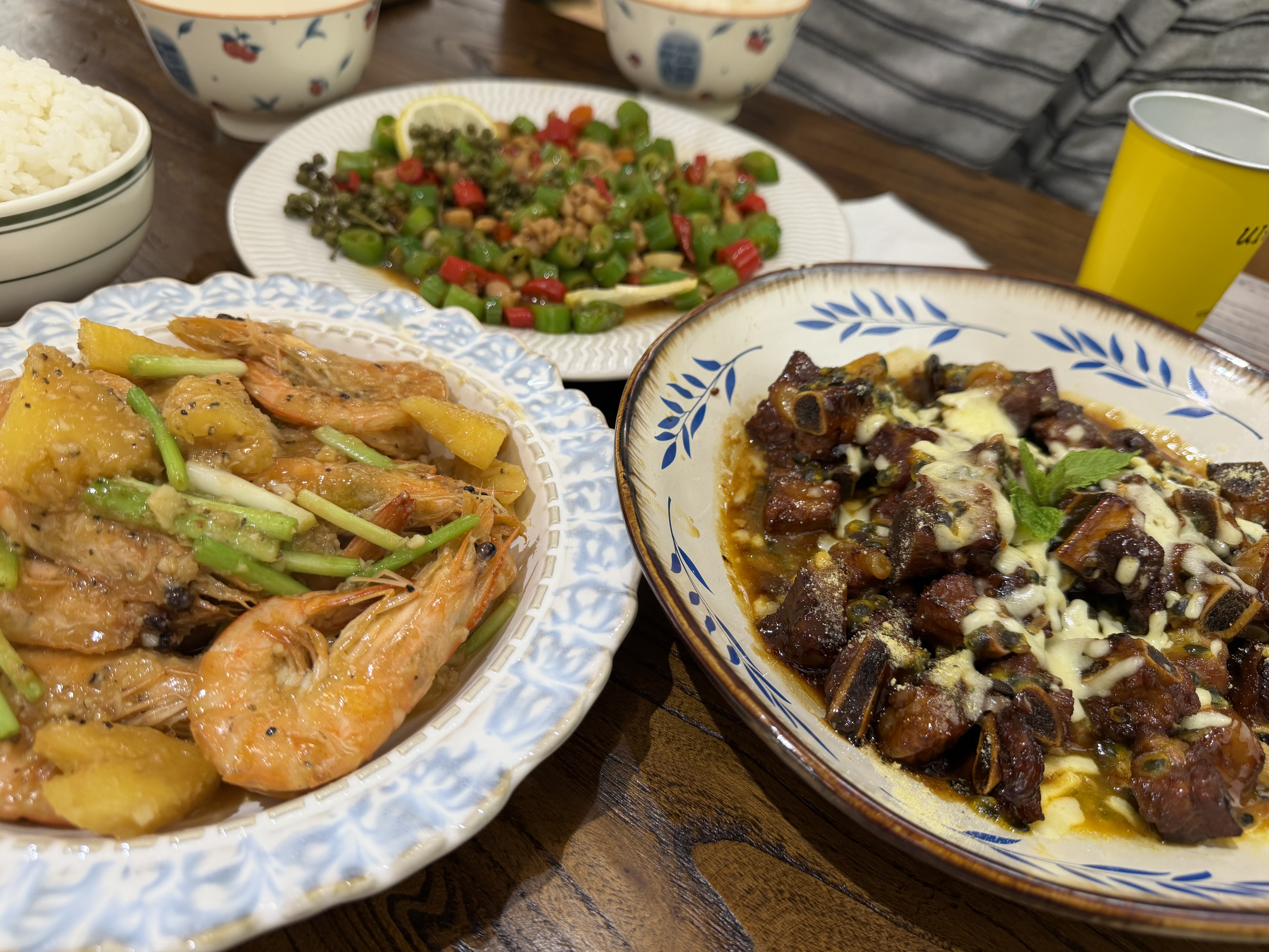 躲躲食堂餐厅图片